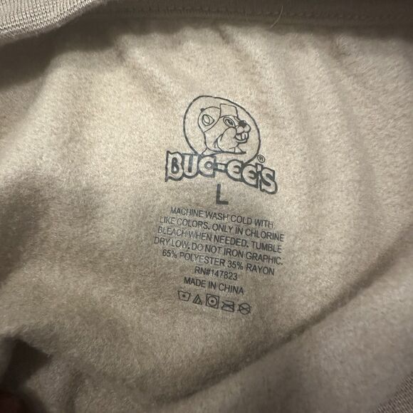 Buc-ees Sweatshirt Womens Tan Brown Leopard Fleece Beaver Pullover Crewneck L - Picture 4 of 4